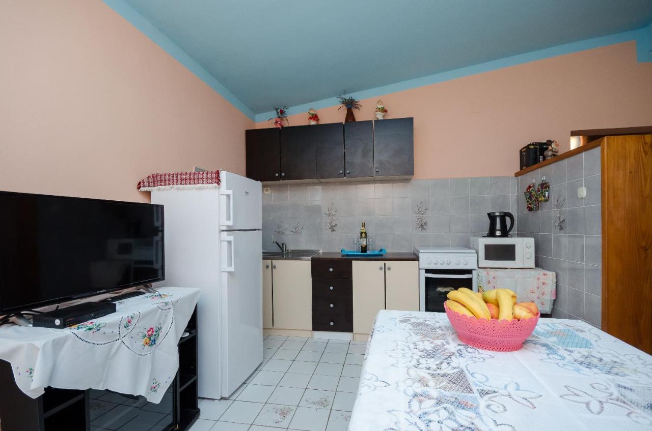 Apartment Marija Zdenko Lopar Exteriör bild