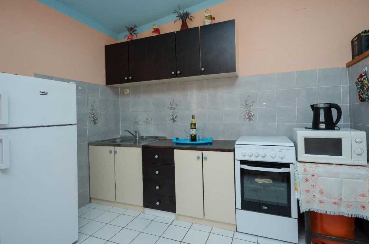 Apartment Marija Zdenko Lopar Exteriör bild